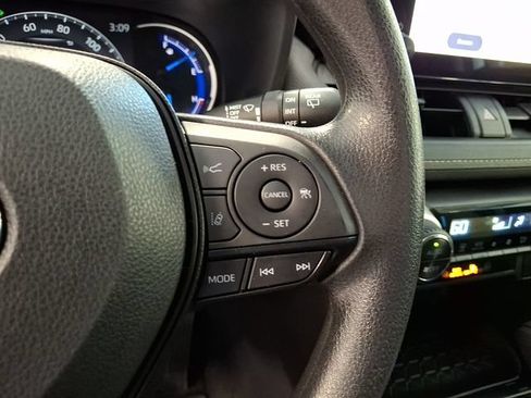 Used 2023 Toyota RAV4 AWD Hybrid image 19