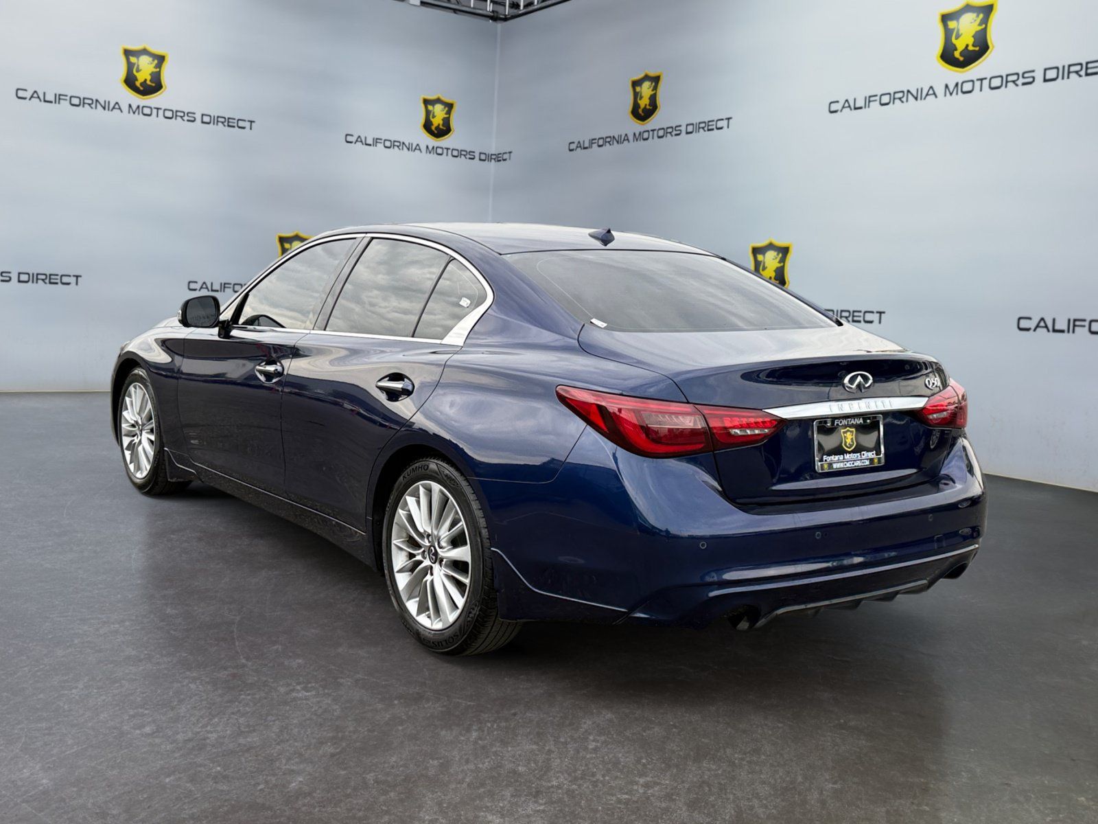 Used 2021 INFINITI Q50 Luxe w/ Cargo Package RWD image 3