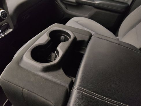 Used 2019 RAM 1500 Big Horn AWD/4WD image 26