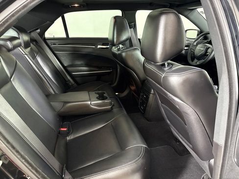 Used 2023 Chrysler 300 S w/ Comfort Group RWD image 20