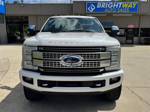Used 2017 Ford F250 Platinum w/ Platinum Ultimate Package AWD/4WD image 4