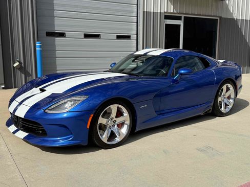 Used 2013 SRT Viper GTS w/ GTS Laguna Interior Pkg image 76