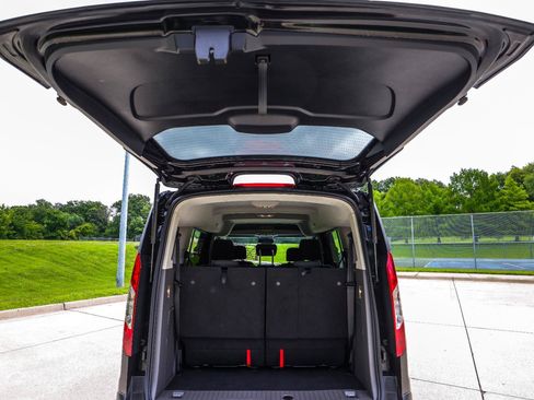 Used 2021 Ford Transit Connect XL FWD image 17