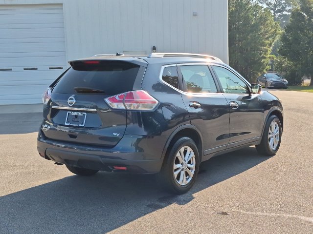 Used 2016 Nissan Rogue SV w/ SV Premium Package FWD image 3