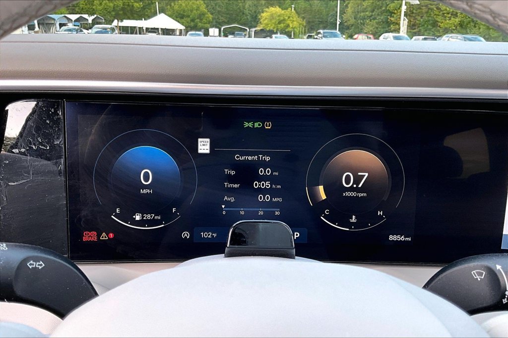 Used 2026 Hyundai Palisade SEL FWD image 13