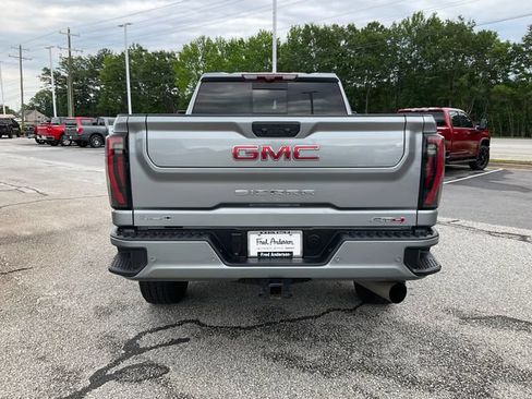 Used 2025 GMC Sierra 2500 AT4 w/ AT4 Premium Plus Package AWD/4WD image 25