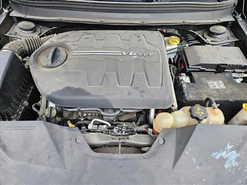 Used 2021 Jeep Cherokee Latitude Lux 80th Anniv w/ Quick Order Package 26U 80TH image 24