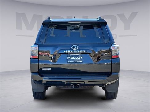 Used 2024 Toyota 4Runner SR5 image 3