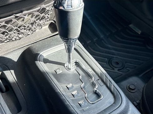 Used 2016 Jeep Wrangler Unlimited Sahara w/ Connectivity Group image 26