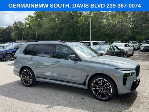 Used 2024 BMW X7 M60i w/ Executive Package AWD/4WD image 7