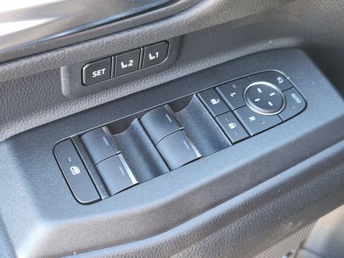 Used 2024 Toyota Land Cruiser image 25