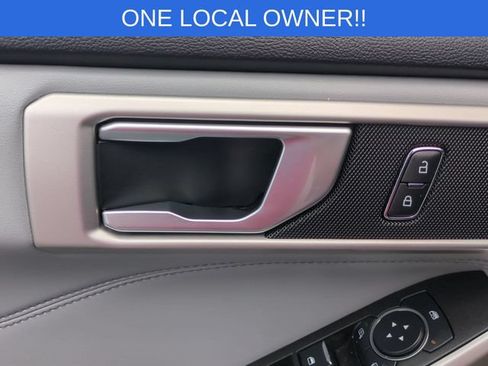 Used 2023 Ford Explorer XLT w/ Equipment Group 202A AWD/4WD image 13