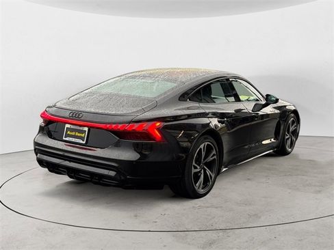 Used 2022 Audi e-tron GT Premium Plus w/ Performance Package image 7