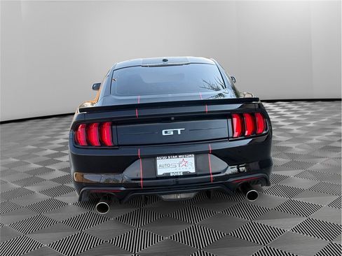 Used 2019 Ford Mustang GT RWD image 5