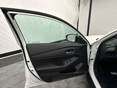 New 2025 Honda Accord SE image 12