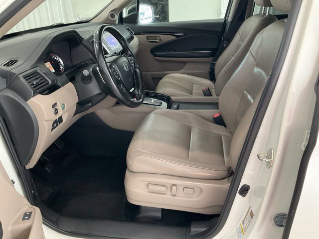 Used 2016 Honda Pilot Touring image 3