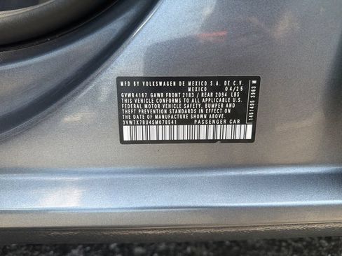 Used 2025 Volkswagen Jetta SE w/ Sunroof Package FWD image 33