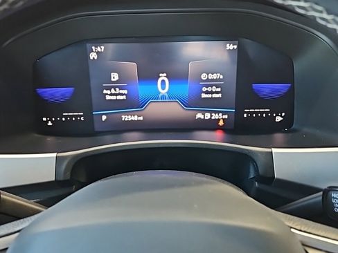 Used 2023 Volkswagen Atlas SE image 35