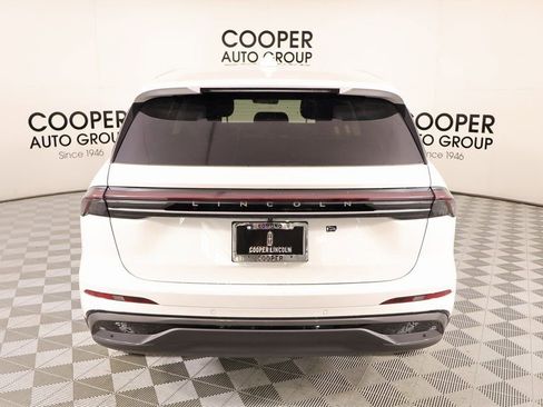 New 2026 Lincoln Nautilus Premier w/ Jet Appearance Package AWD/4WD image 21