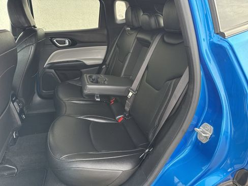 Used 2025 Jeep Compass Limited AWD/4WD image 22