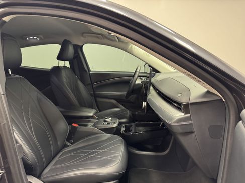 Used 2021 Ford Mustang Mach-E Select image 14
