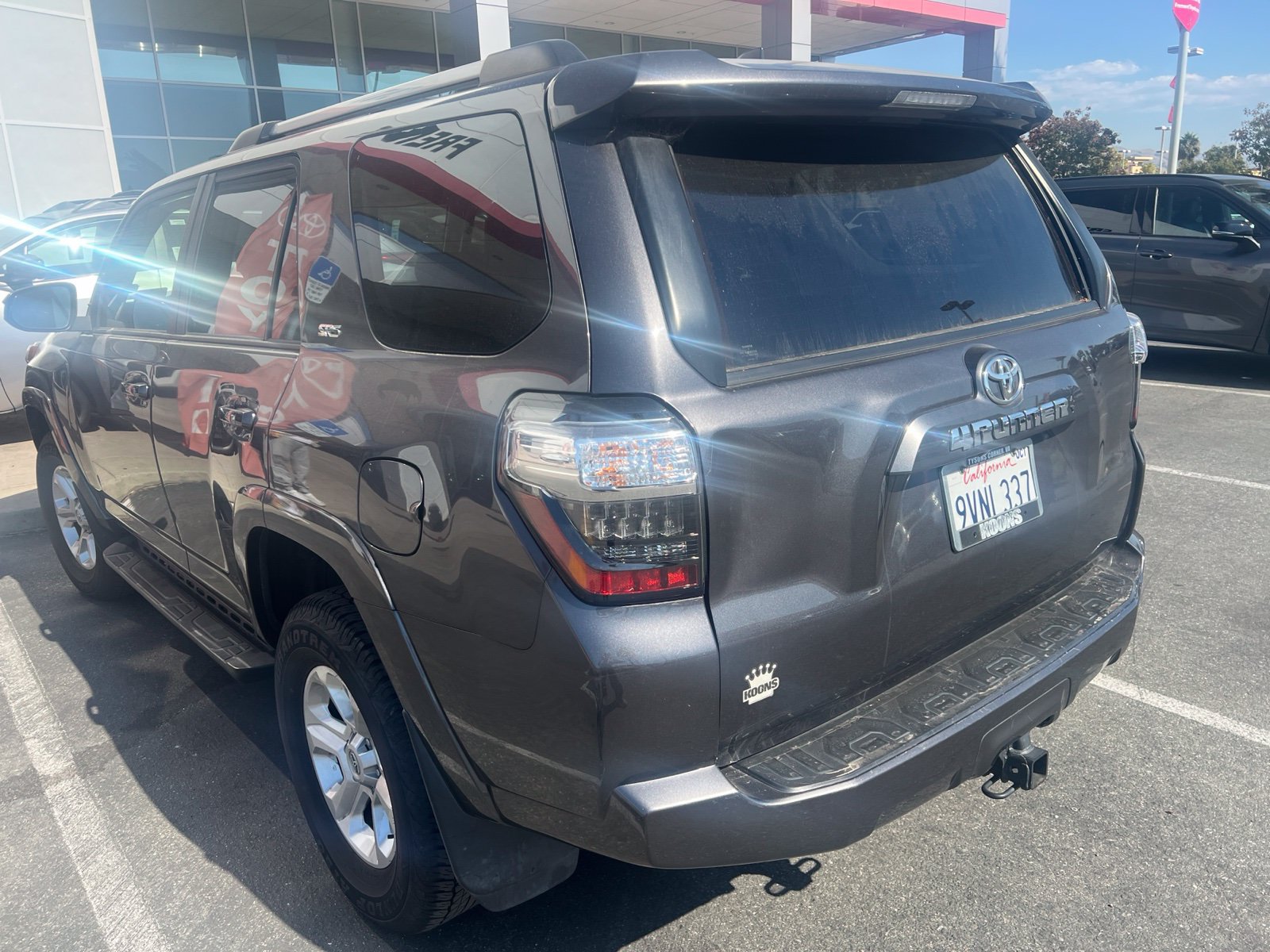Certified 2022 Toyota 4Runner SR5 AWD/4WD image 4