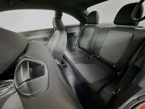 Certified 2019 Volkswagen Beetle 2.0T S image 17
