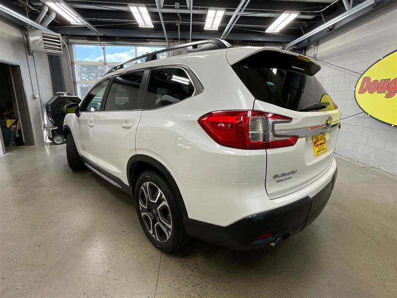 Used 2023 Subaru Ascent Limited AWD/4WD image 3