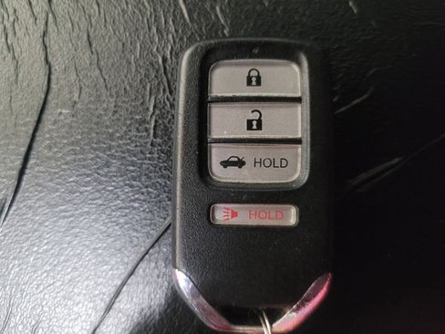 Used 2018 Honda Accord Sport image 32