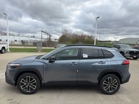 New 2026 Toyota Corolla Cross XLE image 4