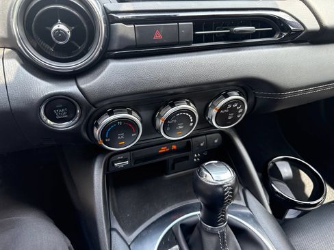 Used 2021 MAZDA MX-5 Miata RF Grand Touring RWD image 2