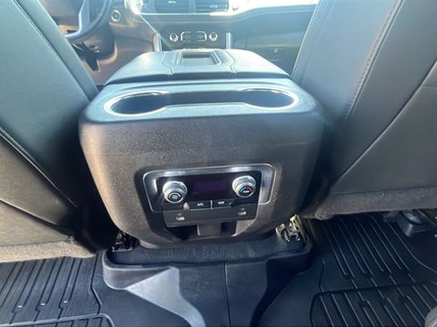 Used 2022 GMC Yukon SLT AWD/4WD image 23