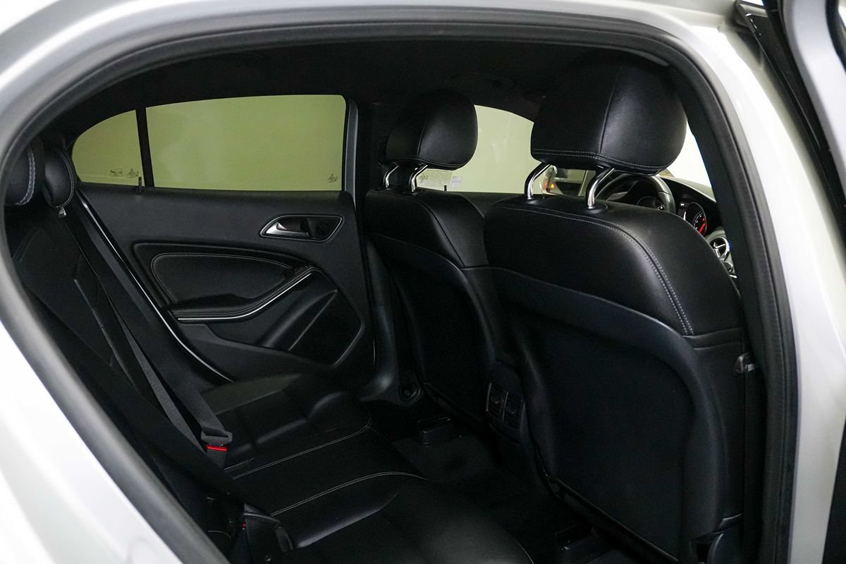 Used 2018 Mercedes-Benz GLA 250 4MATIC image 17