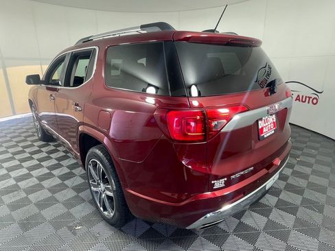 Used 2017 GMC Acadia Denali w/ Technology Package image 4