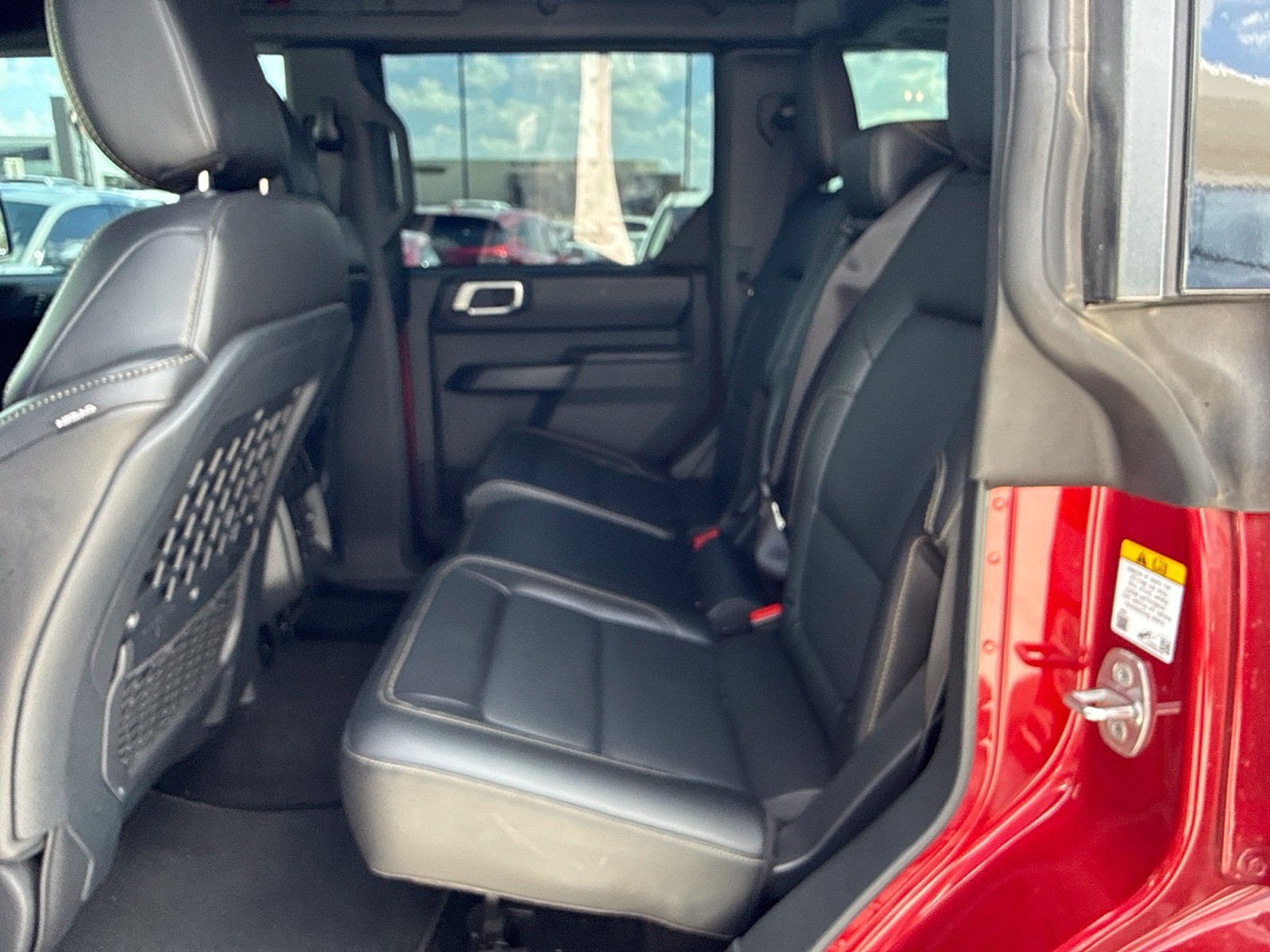 Used 2025 Ford Bronco Badlands AWD/4WD image 7