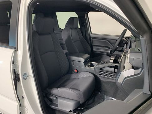 New 2026 Toyota Tacoma SR5 AWD/4WD image 34