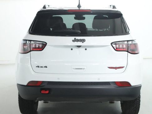 Used 2025 Jeep Compass Trailhawk AWD/4WD image 41