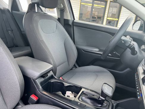 Used 2025 Kia K4 FWD image 34
