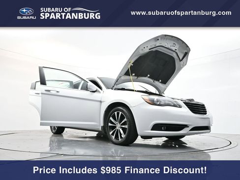 Used 2013 Chrysler 200 Touring w/ S Exterior Appearance Pkg image 32