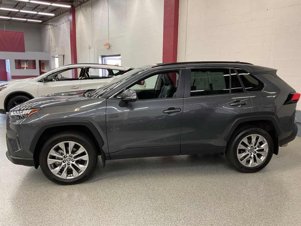 Used 2025 Toyota RAV4 XLE Premium w/ Weather Package AWD/4WD image 8