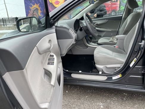 Used 2010 Toyota Corolla LE w/ All Weather Guard Pkg image 14