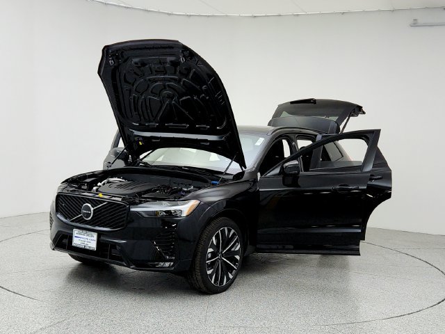 New 2026 Volvo XC60 B5 Ultra w/ Protection Package Premier AWD/4WD image 9