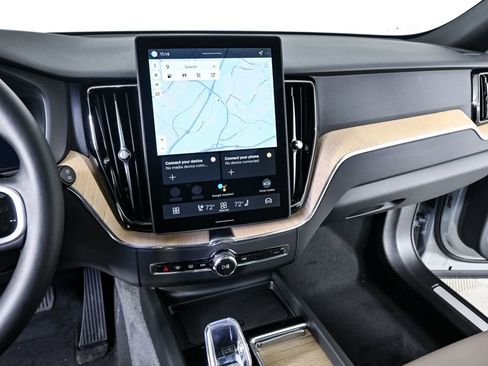 New 2026 Volvo XC60 B5 Plus w/ Protection Package Premier AWD/4WD image 12