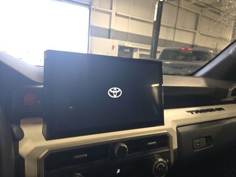 Used 2024 Toyota Tacoma TRD Off-Road image 13