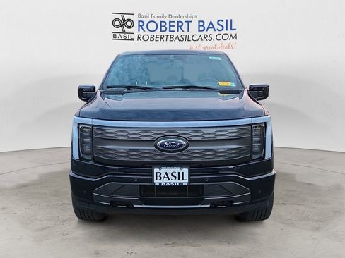 Used 2023 Ford F150 Lightning Lariat w/ Equipment Group 511A High image 8