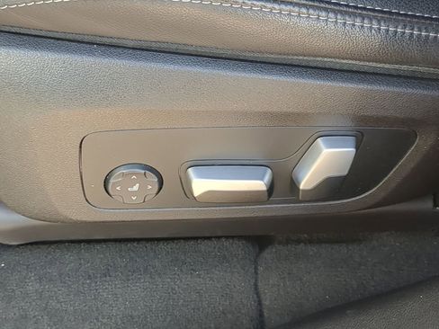 Used 2023 BMW X3 xDrive30i w/ Premium Package image 20