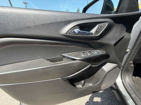 Used 2024 Chevrolet Trax RS w/ Sunroof Package FWD image 22