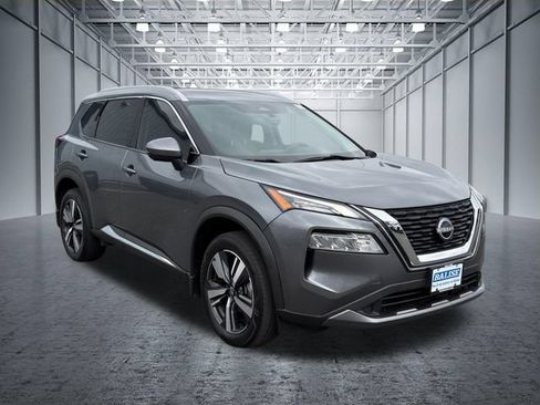 Used 2023 Nissan Rogue SL AWD/4WD image 2
