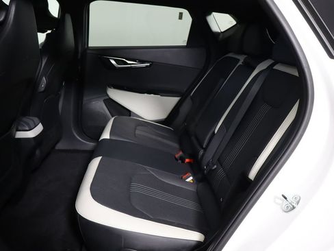 Used 2023 Kia EV6 GT-Line RWD image 8