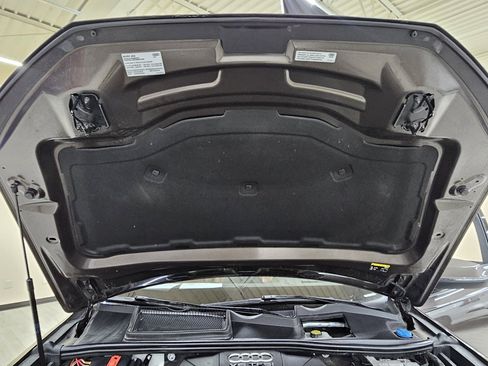 Used 2018 Audi Q7 3.0T Prestige image 47